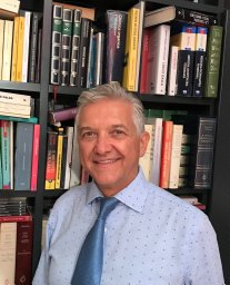 Portrait of Prof. Dr. Ciro Isidoro