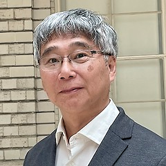 Portrait of Prof. Dr. Kenji Sato