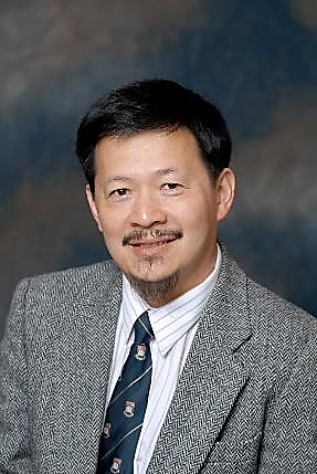Portrait of Prof. Dr. Perry K.W. Ng